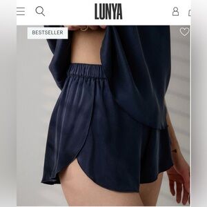 Lunya Silk 100% Washable Tulip Navy Shorts , size XS